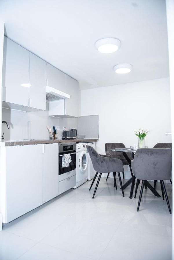 1B Apartment, 30 Mins To Oxford Street Лондон Екстериор снимка