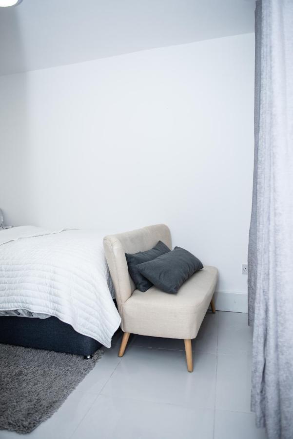 1B Apartment, 30 Mins To Oxford Street Лондон Екстериор снимка