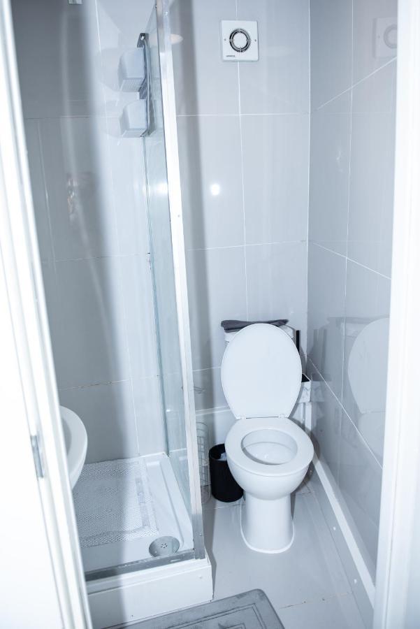 1B Apartment, 30 Mins To Oxford Street Лондон Екстериор снимка